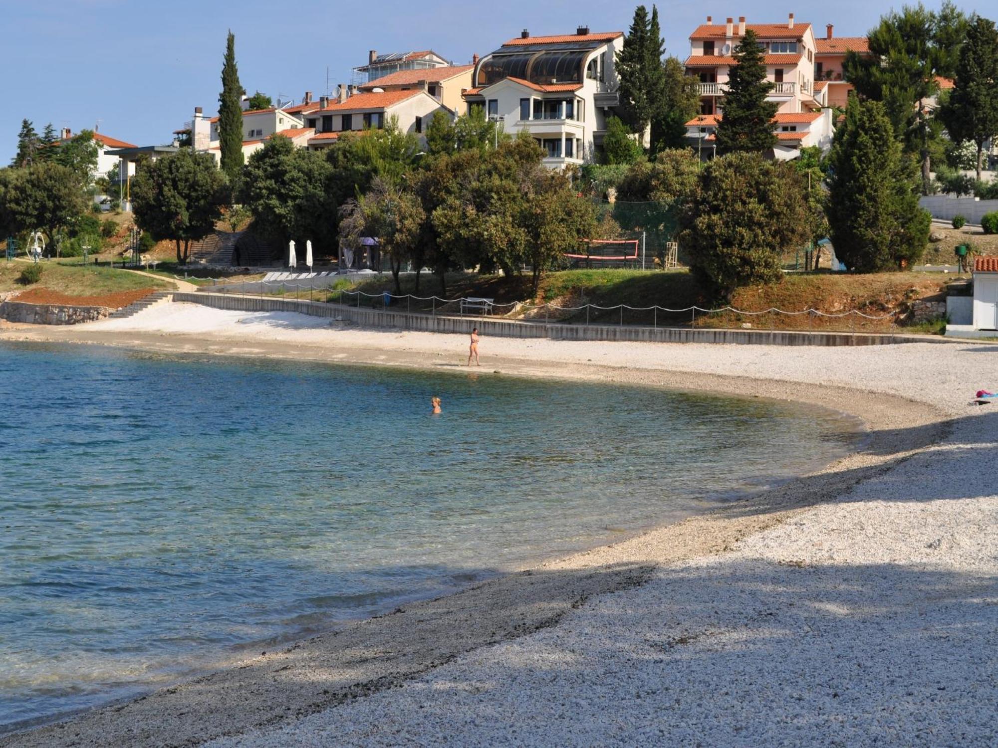 Apartments By The Sea Pula Eksteriør billede